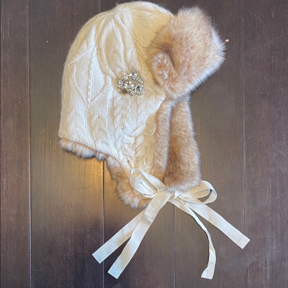 Juicy Couture Cream and Tan Trapper Hat with faux Fur Trim